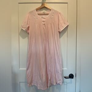 KayAnna pink lace trim embroidered short sleeve midi nightgown sz L